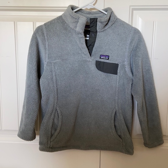 Patagonia Other - Girls Patagonia Re-Tool Snap T Pullover Size Large